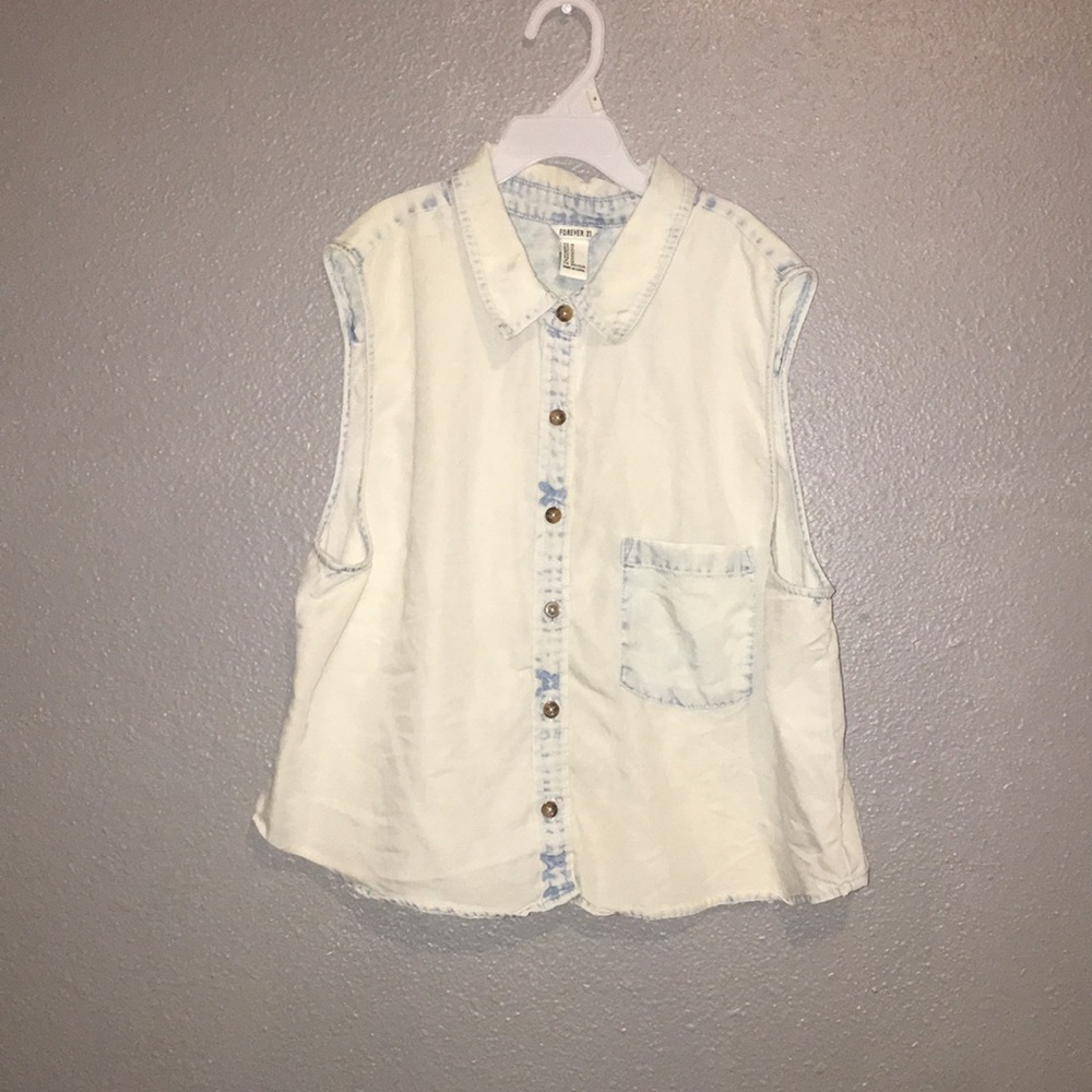 Short sleeve button up